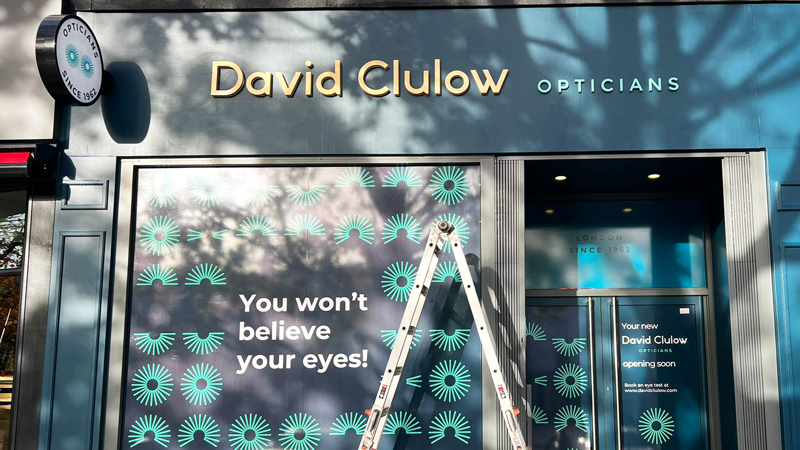 David Clulow Opticians built Up illuminated fascia
