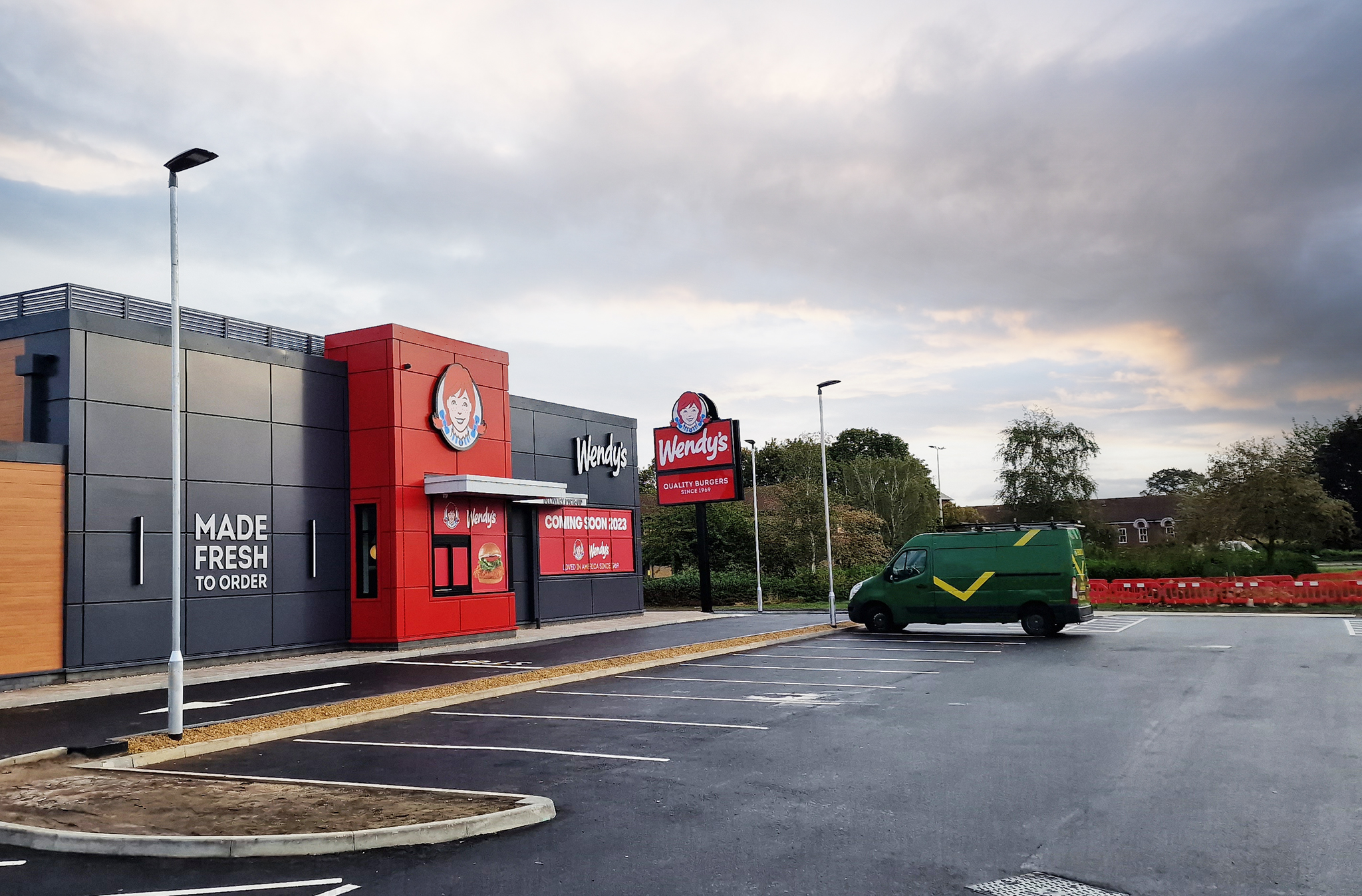 Wendy's Peterborough - First UK Pylon Signs - Links Signs