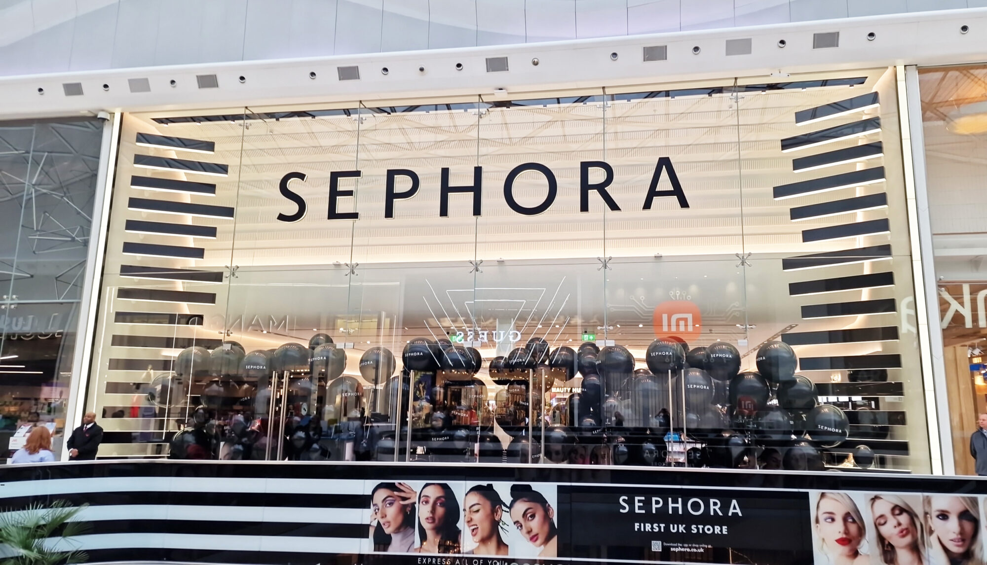 Architectural signs - Sephora